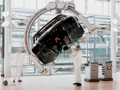 2 - Как производят элитные автомобили.jpg 2 - Как производят элитные автомобили.jpg